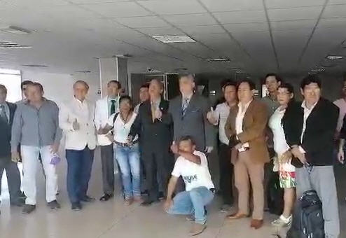  (2 mins) – Grupo de Ecuatorianos Contra la Discriminacion y en favor de la Constitucion.